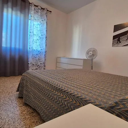 Apartment Tuscan Space 2 Master Beds & Separate Living & Separate Kitchen Rosignano Solvay
